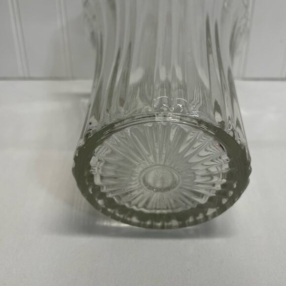Vintage Vase Robbed Glass decor accent piece - Picture 3 of 8